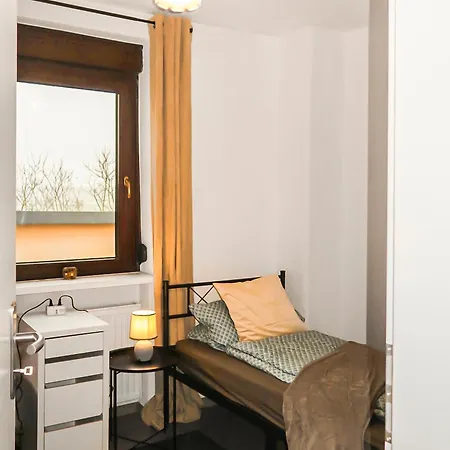 公寓 Helle Geraeumige 80 Qm - 5 Min Von - Self Check-in 弗里德伯格