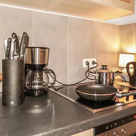 Helle Geraeumige 80 Qm - 5 Min Von - Self Check-in 弗里德伯格