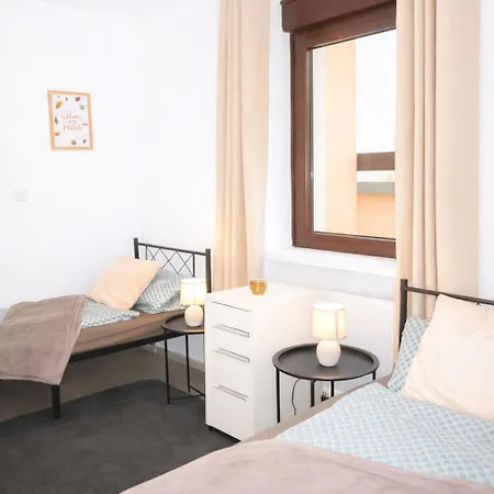 Appartement Helle Geraeumige 80 Qm - Direkte S-bahn Verbindung Nach Frankfurt
